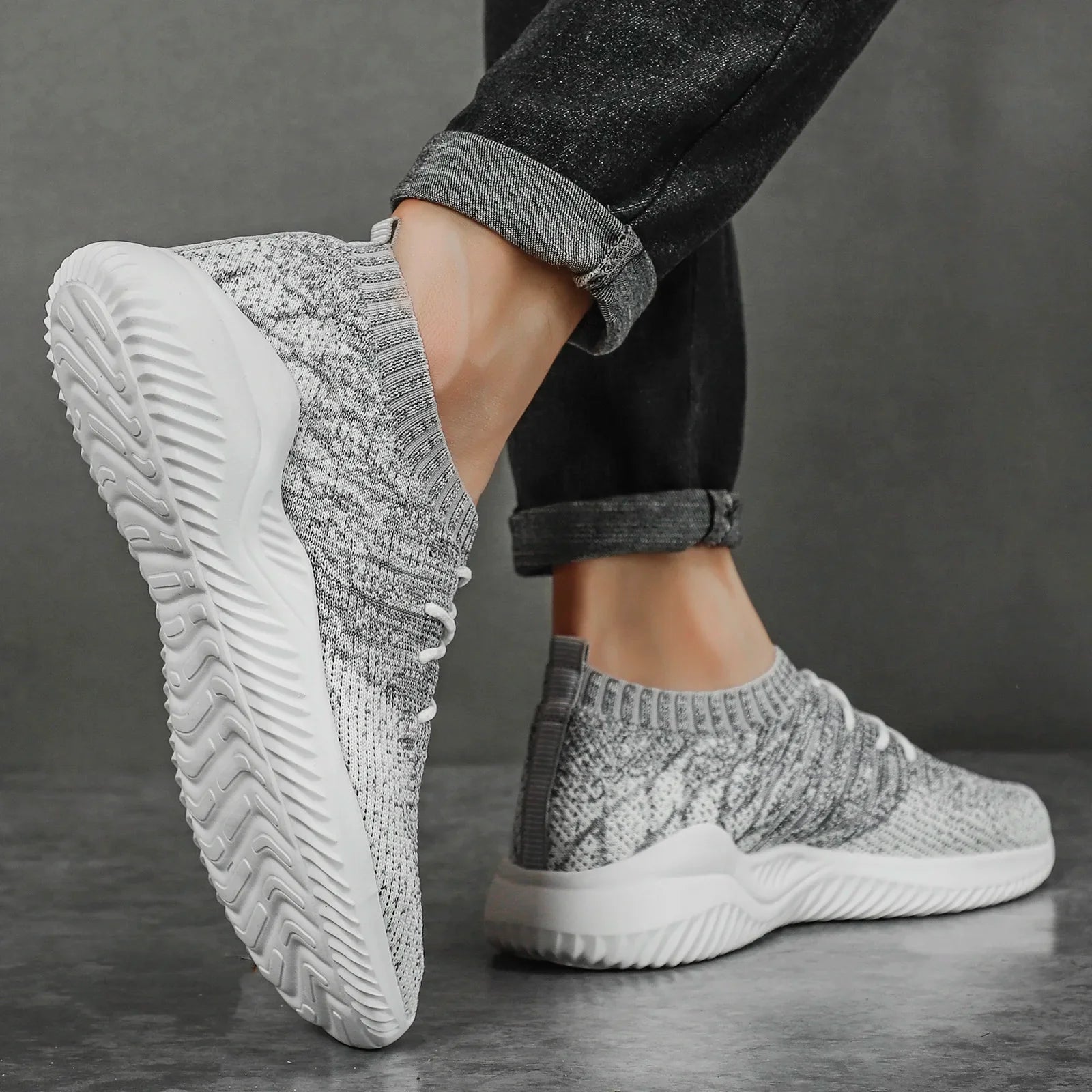 Trilo Low- Top Knitted Trainers