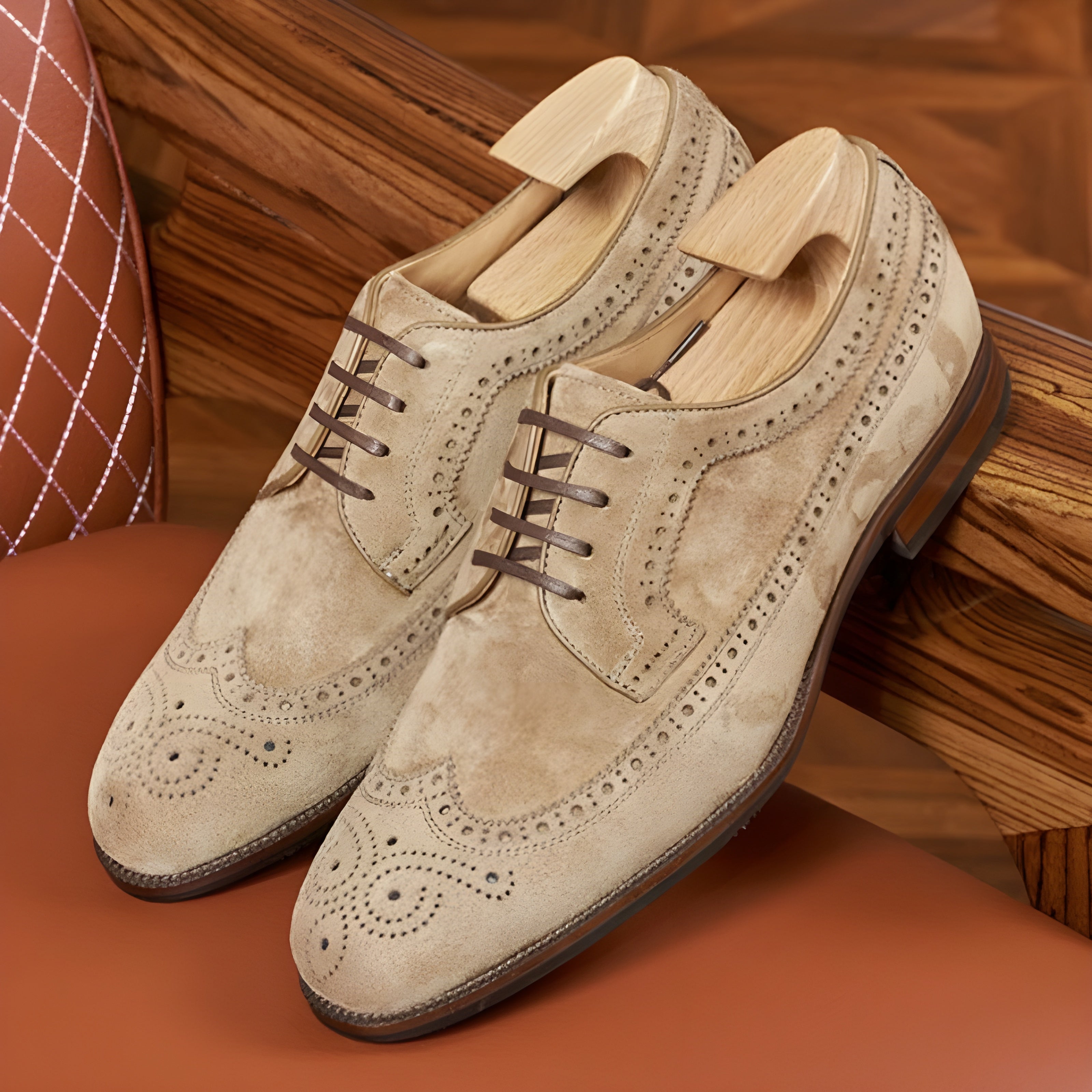 Román Suede Brogues