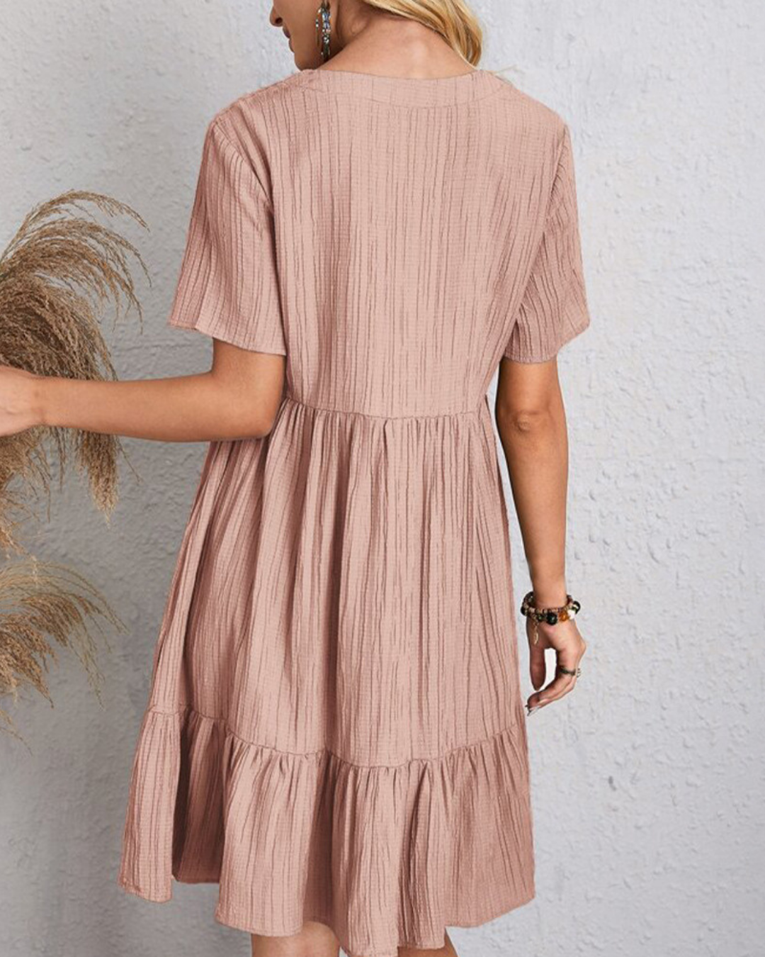 Romy - Vestido peplum con cuello en V
