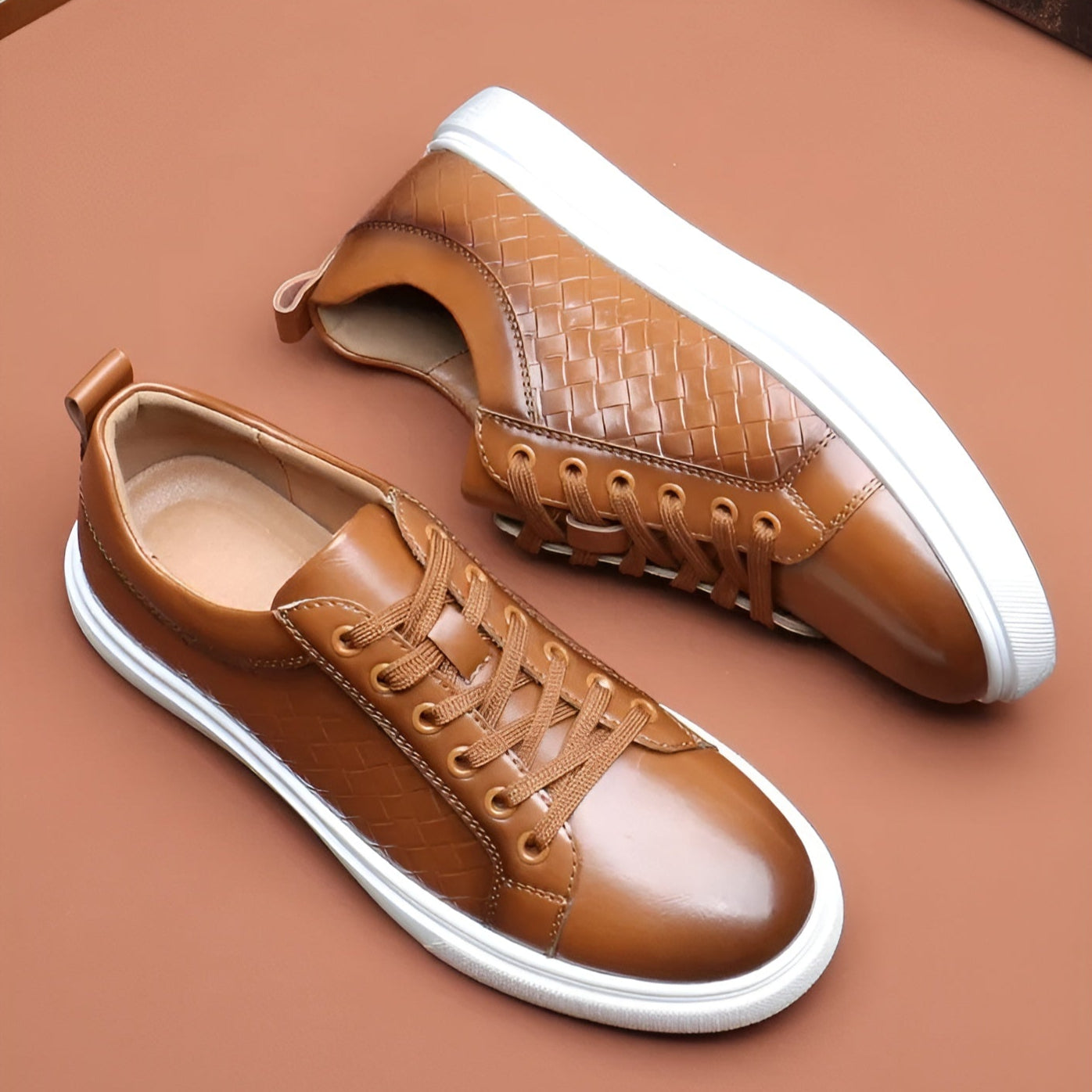 Briar Classic Low Top